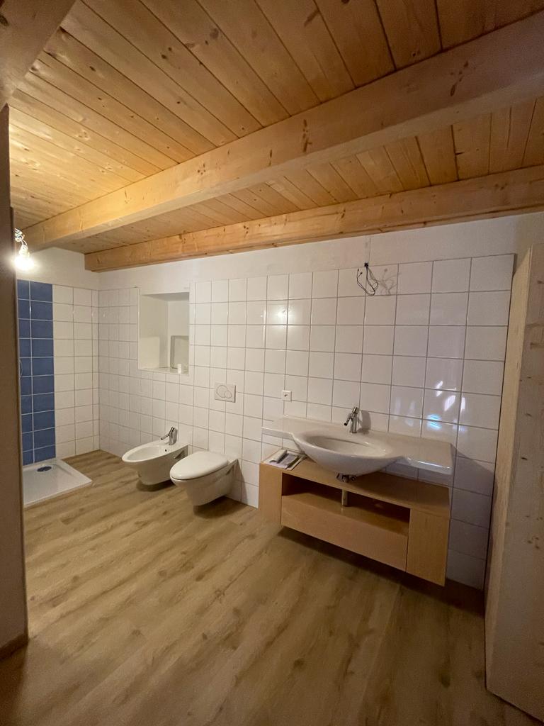 Rossa, Grigioni 6548, 5 Stanze da Letto Stanze da Letto, ,2 BathroomsBathrooms,Casa,In vendita,1010