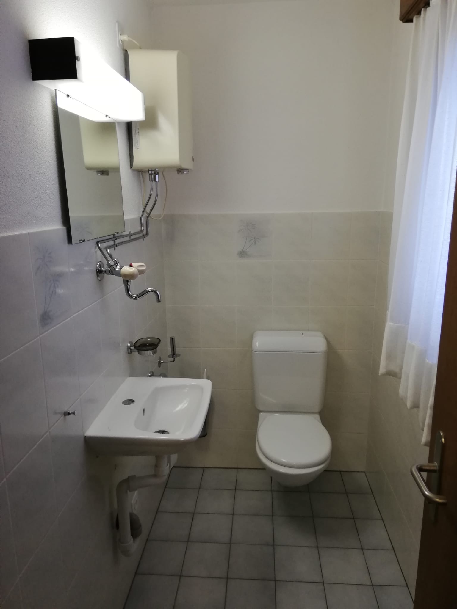 Grigioni 6557, 0 , 2 Stanze Stanze,1 BagnoBathrooms,Ufficio,In affitto,0,1012
